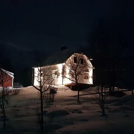 Pilan Lofoten Tatil Evi